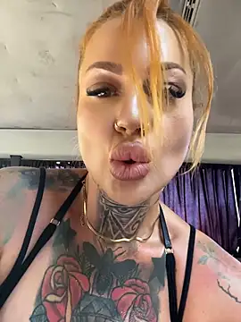 krysstal003 Webcam Show