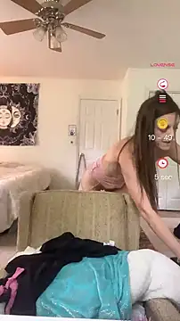 DavinaRay's Webcam Show