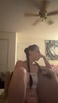 DavinaRay's Webcam Show