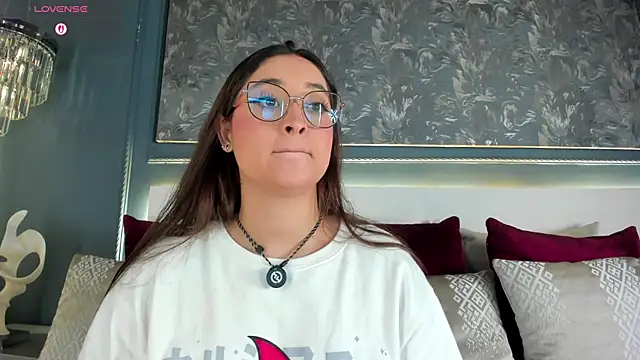 MiaKay1 Chat XXX in diretta