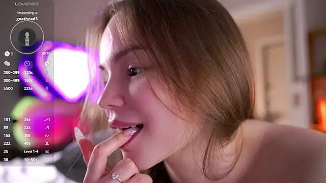 Miss_miracle's Webcam Show