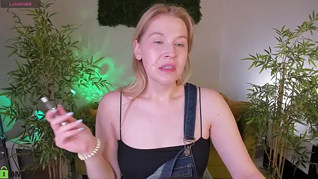 Colleen_Blake XXX чат на живо