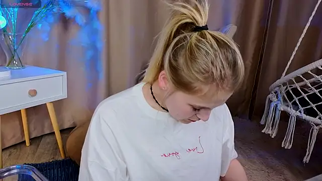 Colleen_Blake Adlı Modelin Canlı XXX Sohbeti