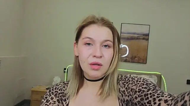 Colleen_Blake Adlı Modelin Canlı XXX Sohbeti