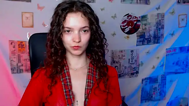 Chat +18 de _SusieSu_ ao vivo