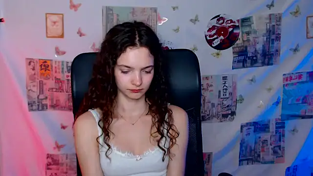_SusieSu_'s Live XXX Chat