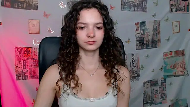 Chat +18 de _SusieSu_ ao vivo