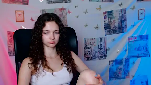 _SusieSu_ Adlı Modelin Canlı XXX Sohbeti
