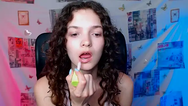 _SusieSu_'s Live XXX Chat