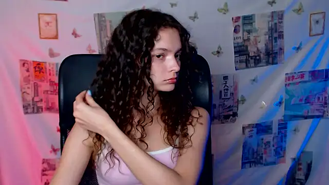 _SusieSu_'s Live XXX Chat