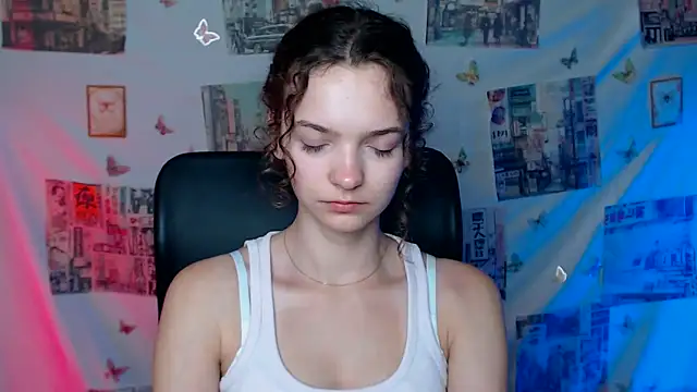_SusieSu_'s Live XXX Chat