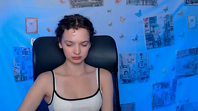 _SusieSu_ Adlı Modelin Canlı XXX Sohbeti