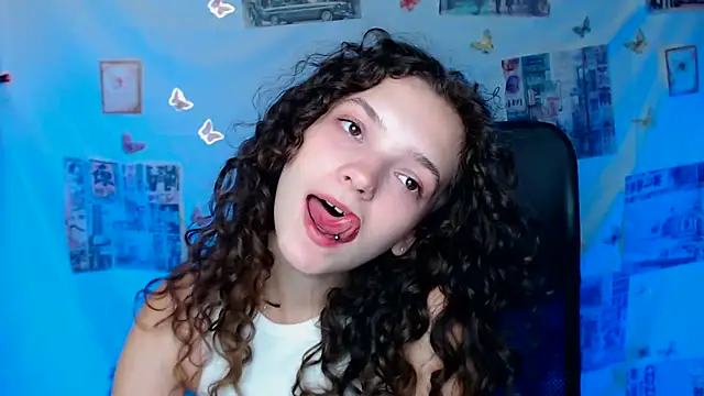 _SusieSu_'s Live XXX Chat