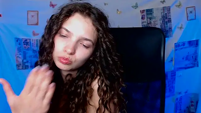 _SusieSu_'s Live XXX Chat