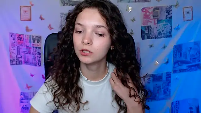 _SusieSu_'s Live XXX Chat