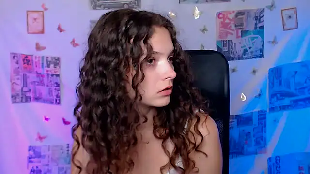 _SusieSu_ Adlı Modelin Canlı XXX Sohbeti