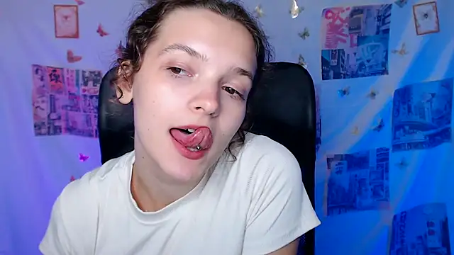 _SusieSu_'s Live XXX Chat