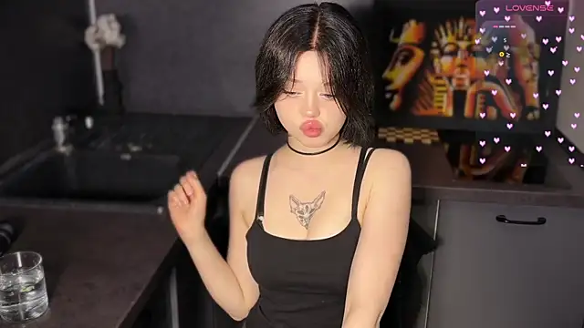 Pinkamina_Pie 라이브 XXX 채팅