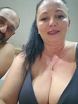 Show de Ingerasul833 na webcam