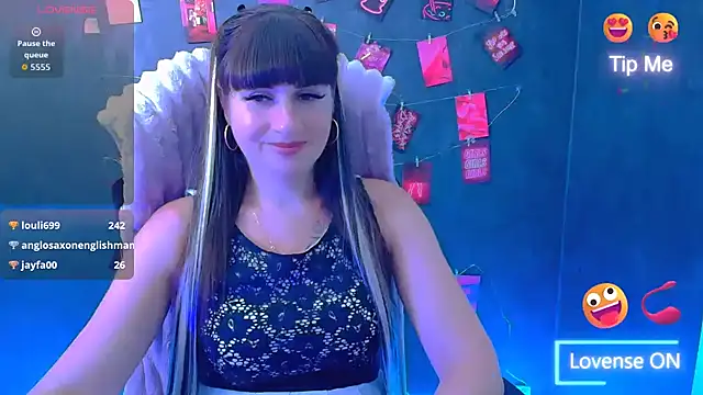 Czat XXX na żywo – Violla_My