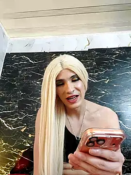 Webkamerová show crislingery_dolli