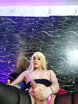Show de crislingery_dolli na webcam