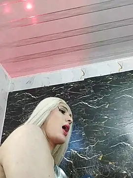 crislingery_dolliのウェブカメラショー