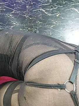 crislingery_dolli ওয়েবক্যাম শো