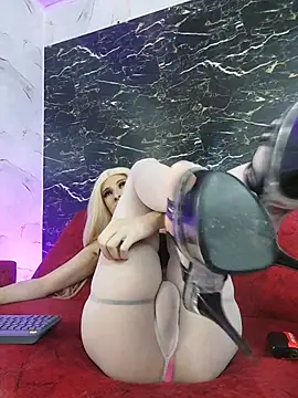 Webkamerová show crislingery_dolli