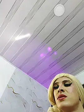 crislingery_dolli: вебкам-шоу