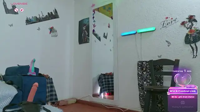 חדר צ'אט בשידור חי של keila_j