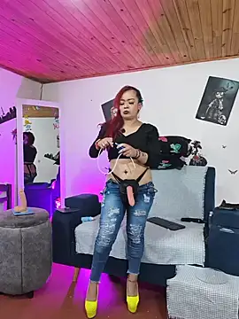 keila_j's Live XXX Chat