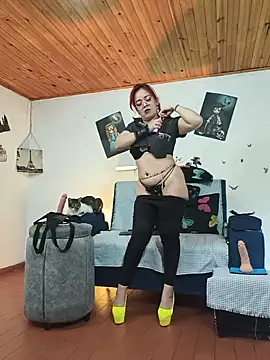 Онлайн чат XXX keila_j