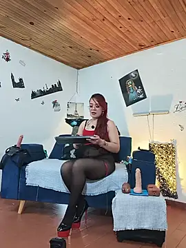 keila_j Adlı Modelin Canlı XXX Sohbeti