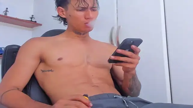 Show modela Jonryder_ na web-kameri