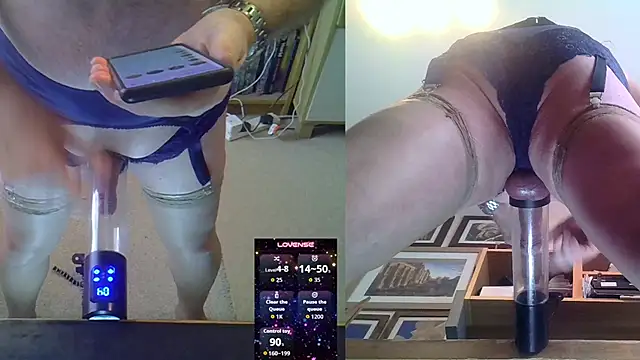 nataliecdlive: διαδικτυακό σόου στην κάμερα