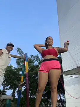 Sara-77のウェブカメラショー