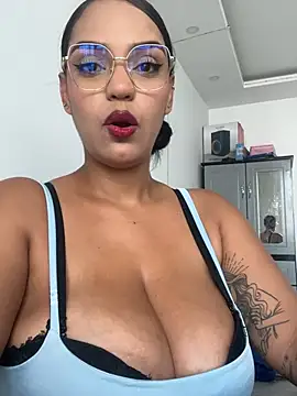 Sara-77 Webcamshow