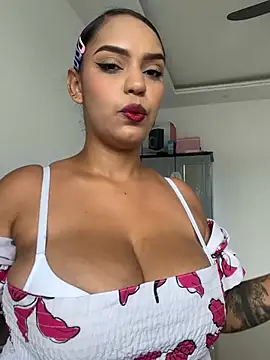 Sara-77 Webcam-Show