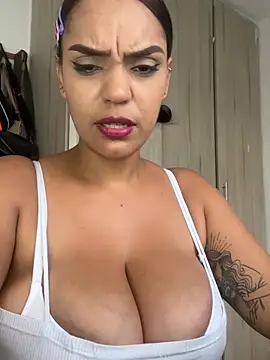 Sara-77 Pertunjukan Webcam