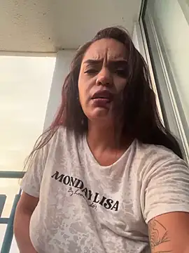 عرض كام Sara-77