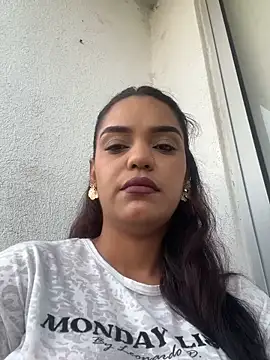Sara-77 Adlı Modelin Web Kamerası Şovu