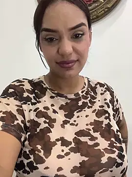 Sara-77 Chat XXX in diretta
