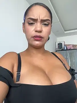 Webkamerová show Sara-77