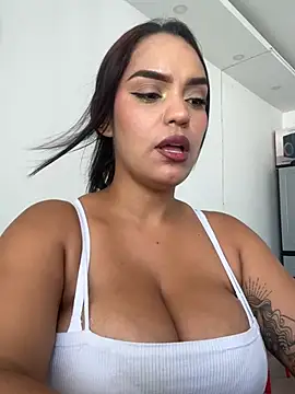Chat ao vivo de Sara-77