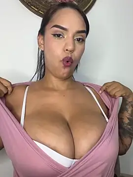 Sara-77 Pertunjukan Webcam