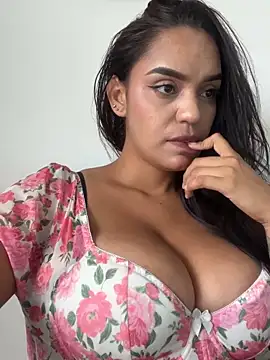 Show de Sara-77 na webcam