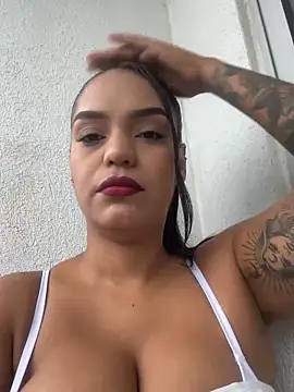 Sara-77's Live XXX Chat