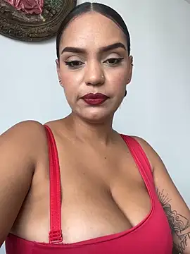 عرض كام Sara-77