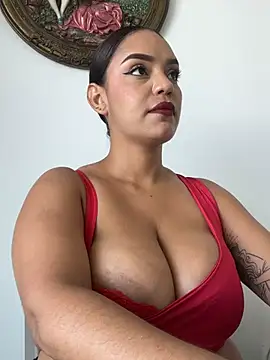 Pertunjukan Kamera Web Sara-77